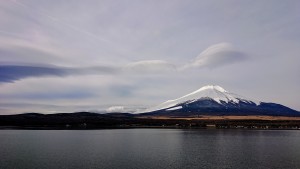 3月10日富士山傘雲
